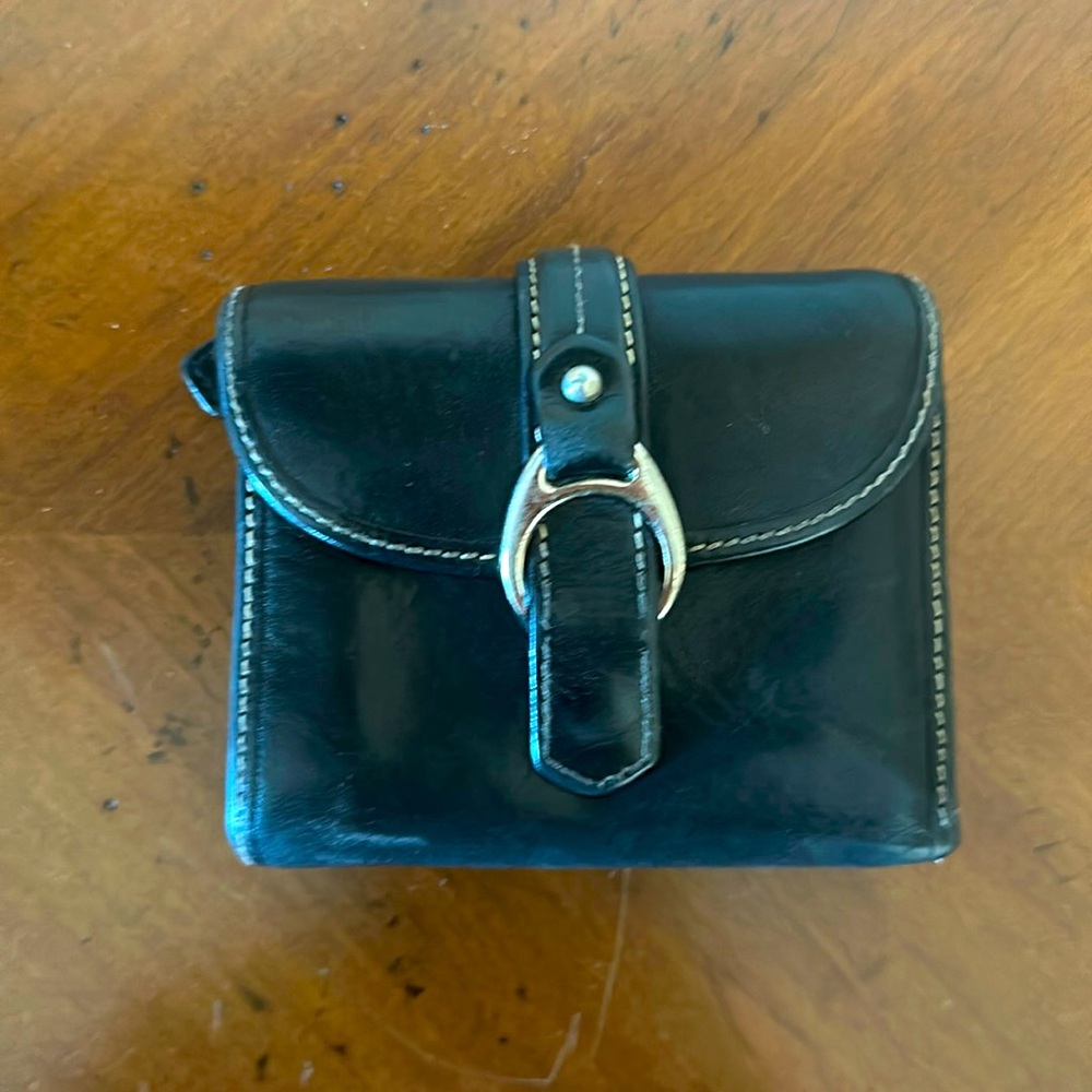 Dooney and Bourke Compact Leather Trifold wallet